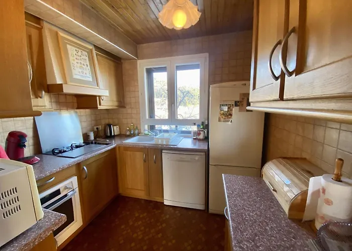 T3 A - 6 Pers., Cheminee, Veranda, Parking - Proche Commerces Et Pistes - Fr-1-758-16 Διαμέρισμα Formiguères